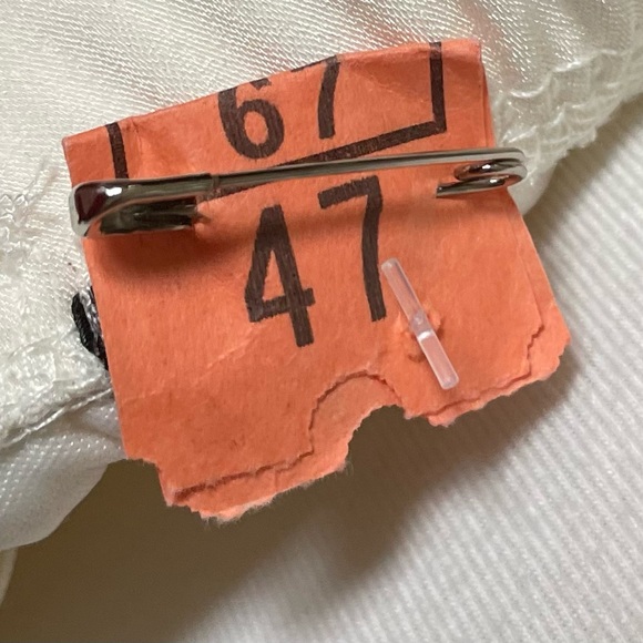 Cream colored strapless dress size small - Picture 6 of 6